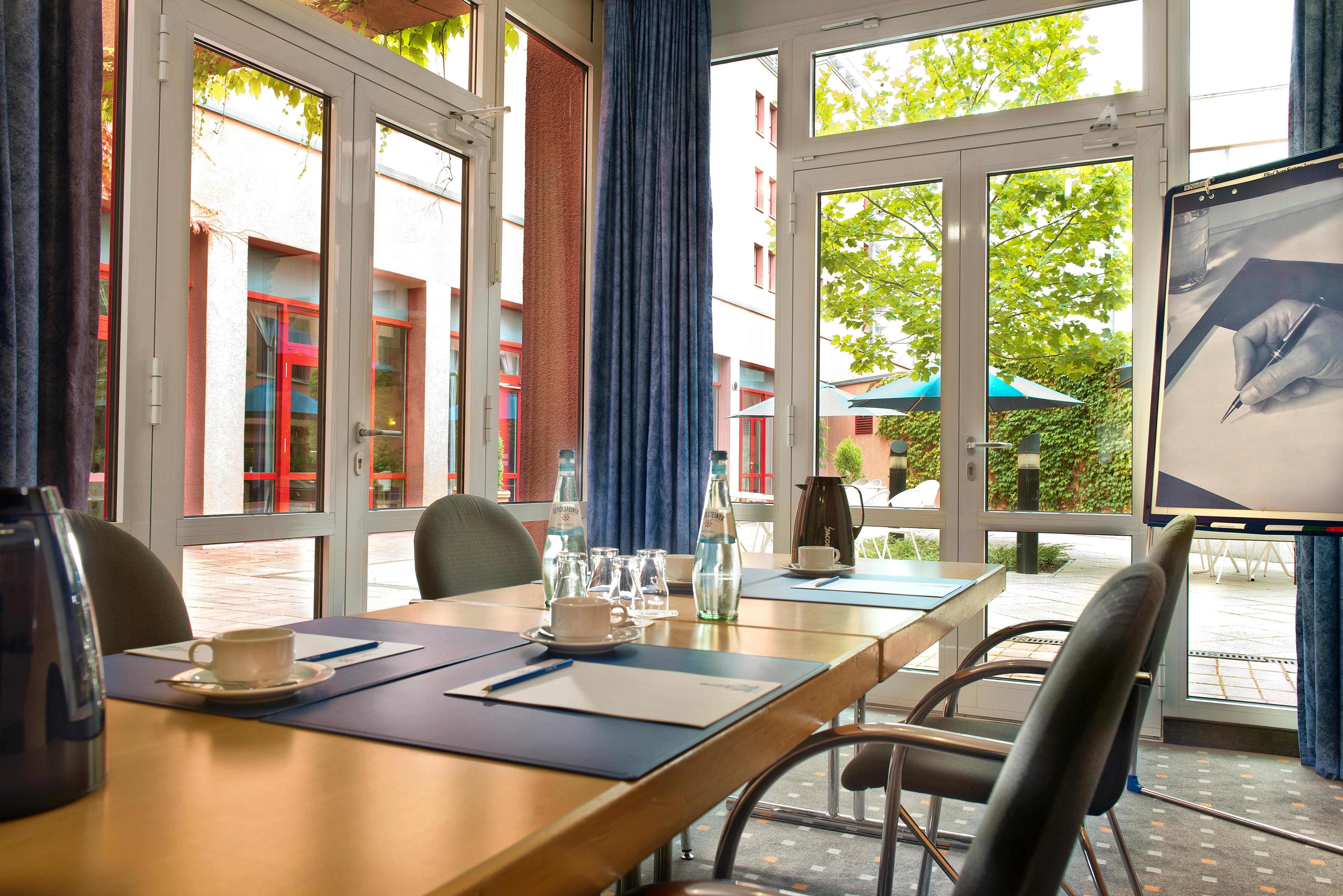 Tryp By Wyndham Halle Halle  Negócio foto